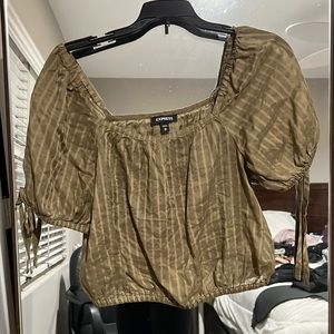 Green blouse, crop top